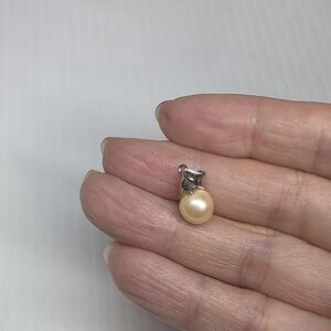 vintage Japanese saltwater cultured akoya pearl pendant silver bail